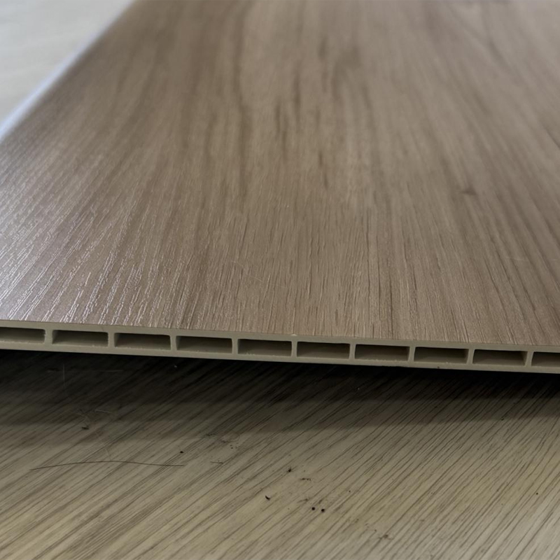 Vízálló SPC burkoló lépcsőfok, integrált bullnose-szel